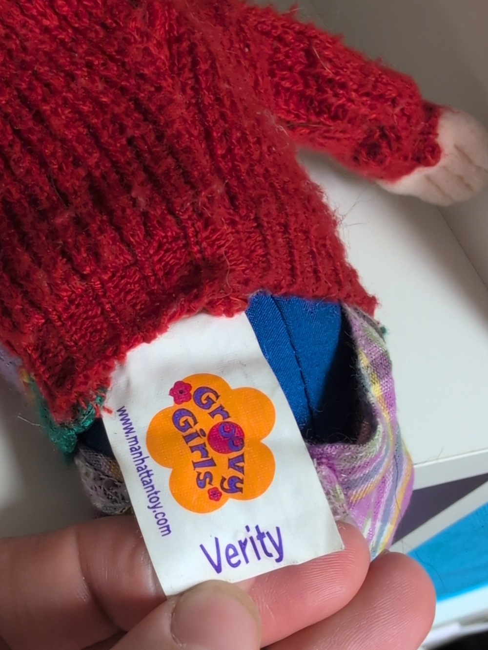💜2/$20💜 Groovy Girls Verity Vintage Collectible Plush Doll Black And Red Hair - Picture 3 of 3
